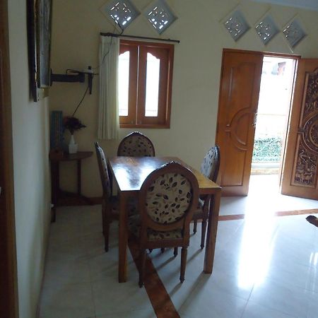 The Reinhold Guesthouse Bali Kerobokan Екстериор снимка