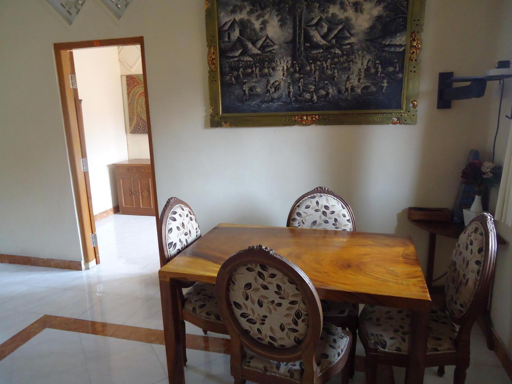 The Reinhold Guesthouse Bali Kerobokan Екстериор снимка