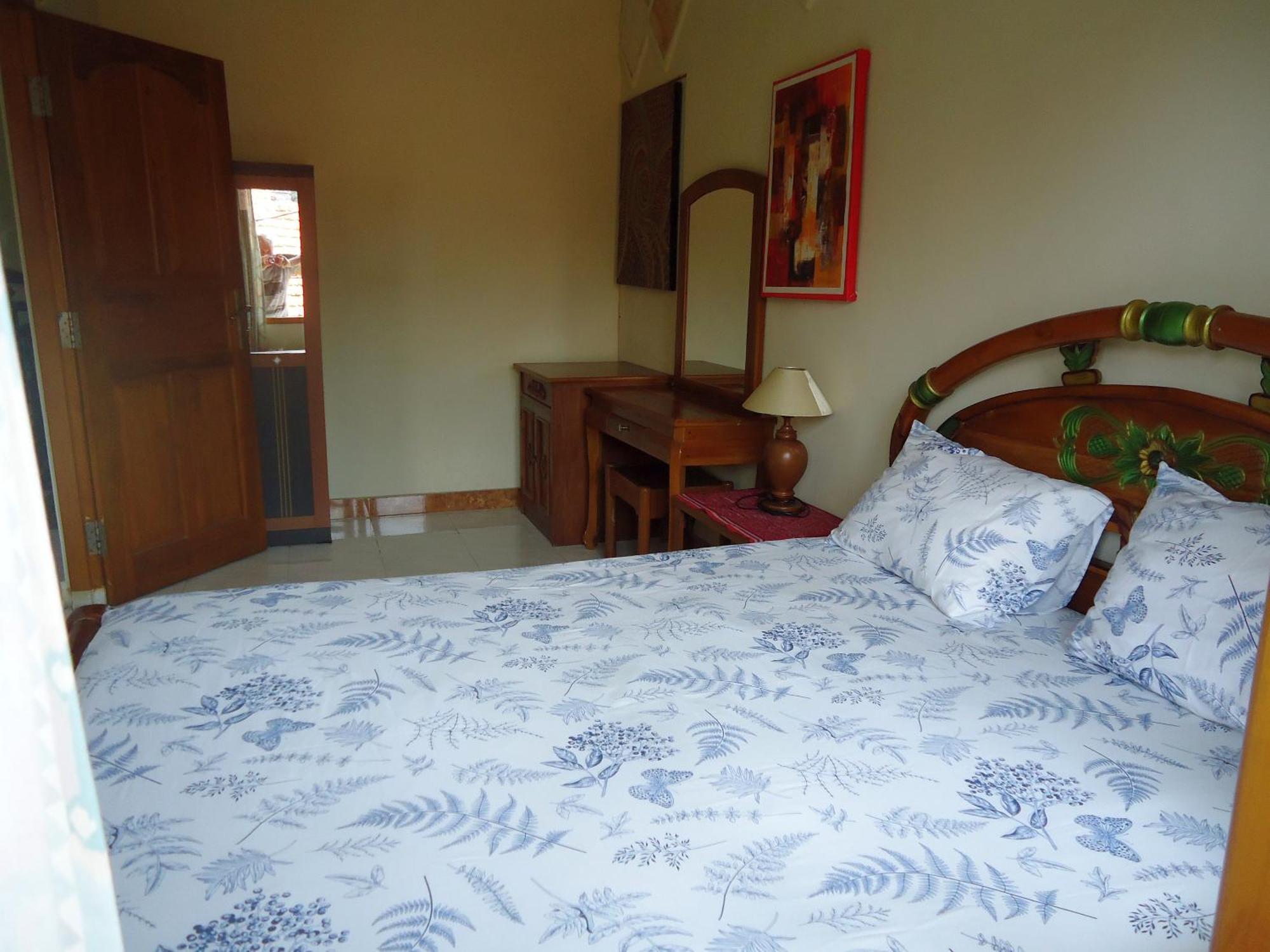 The Reinhold Guesthouse Bali Kerobokan Екстериор снимка