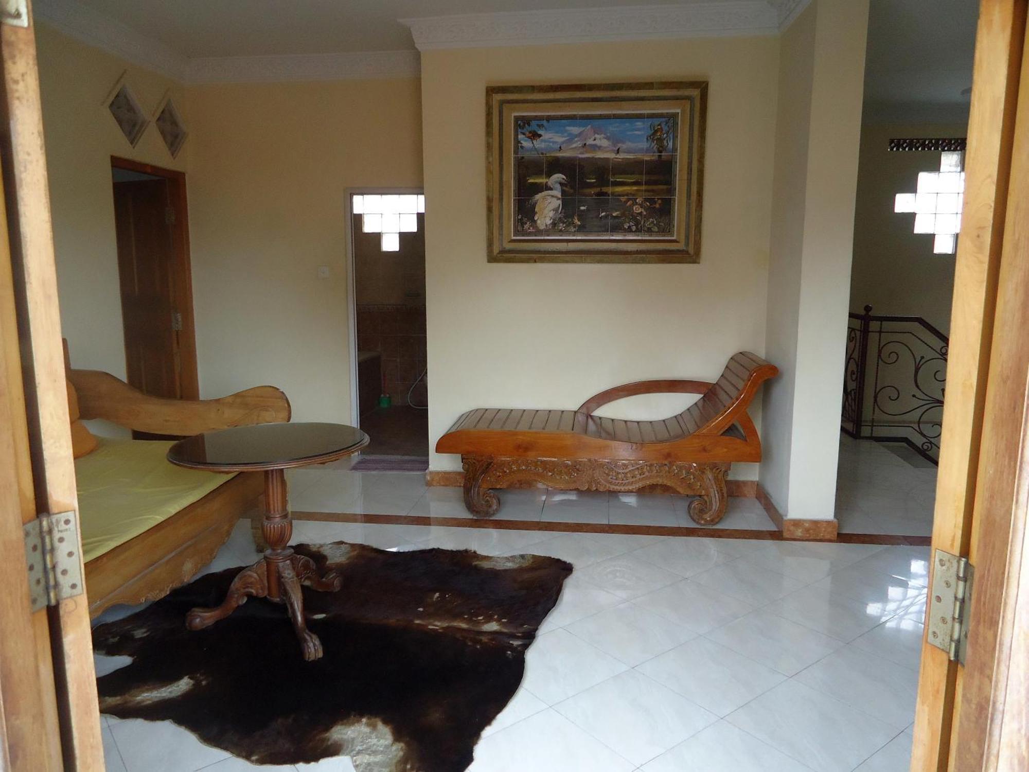 The Reinhold Guesthouse Bali Kerobokan Екстериор снимка