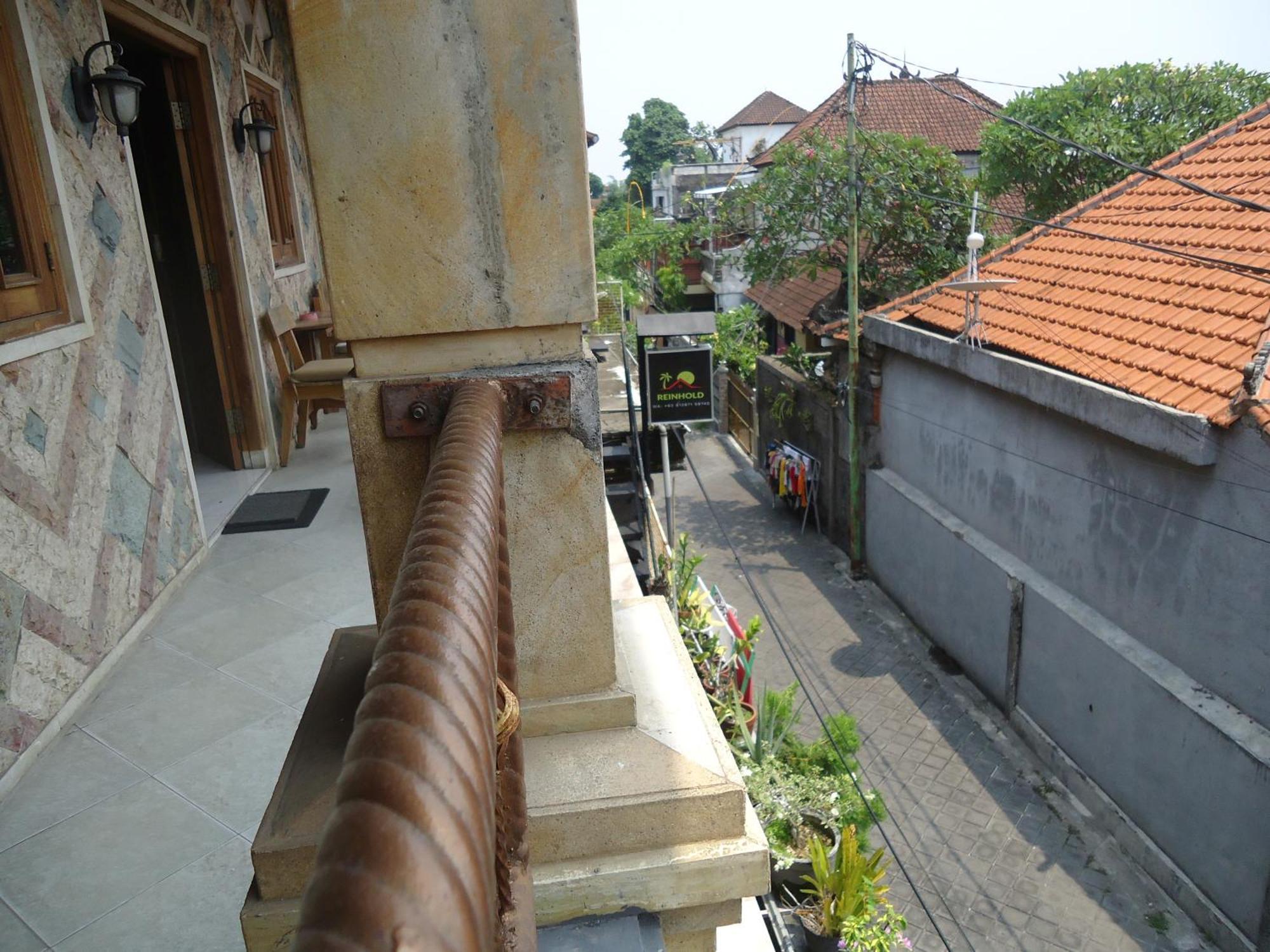 The Reinhold Guesthouse Bali Kerobokan Екстериор снимка
