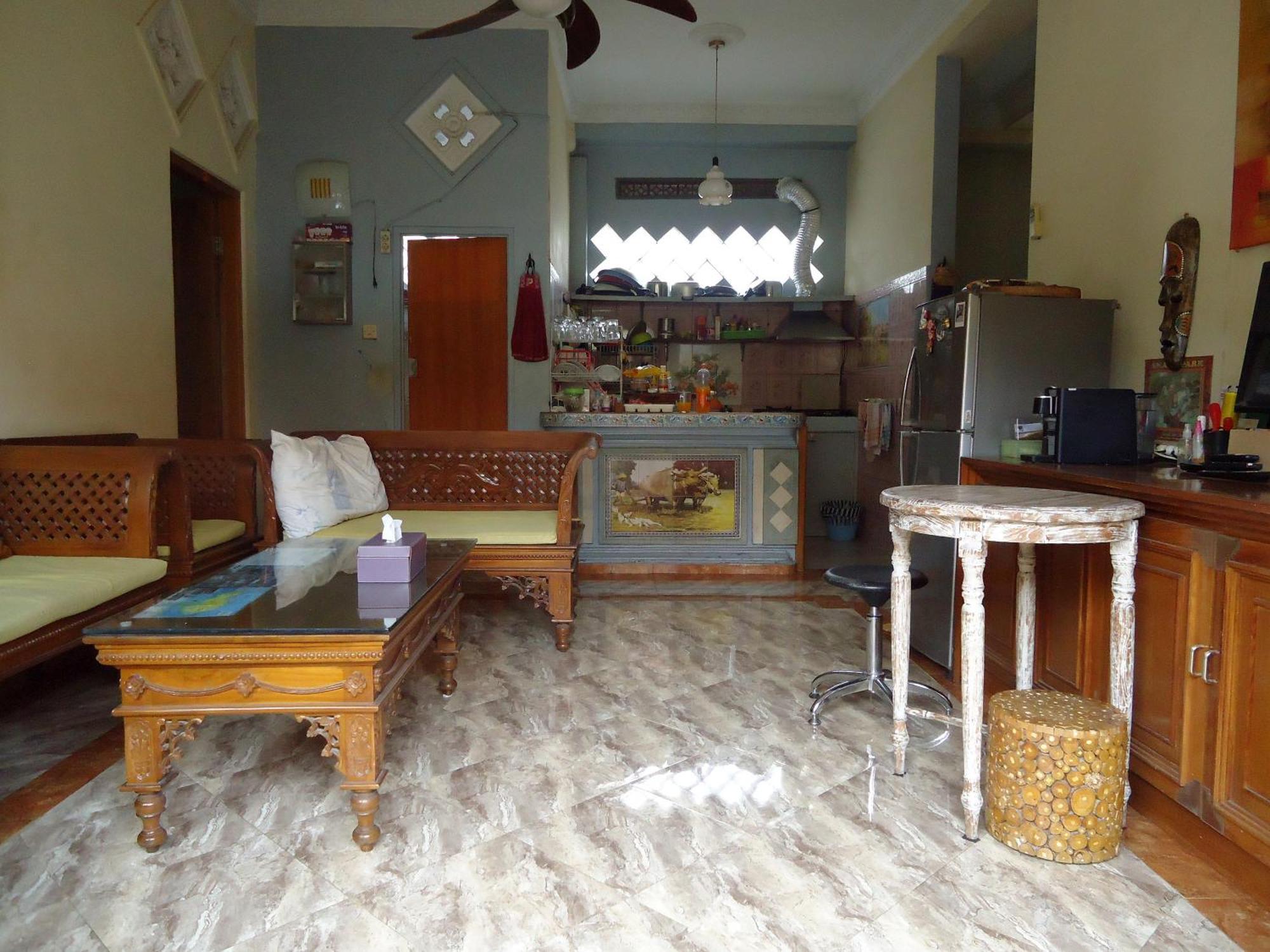 The Reinhold Guesthouse Bali Kerobokan Екстериор снимка
