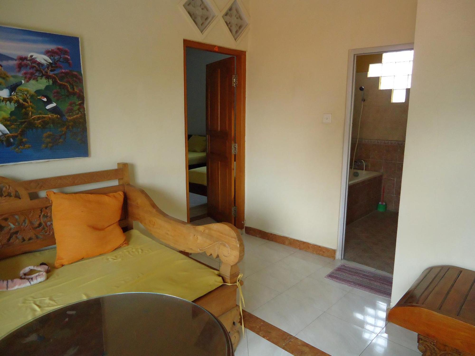 The Reinhold Guesthouse Bali Kerobokan Екстериор снимка