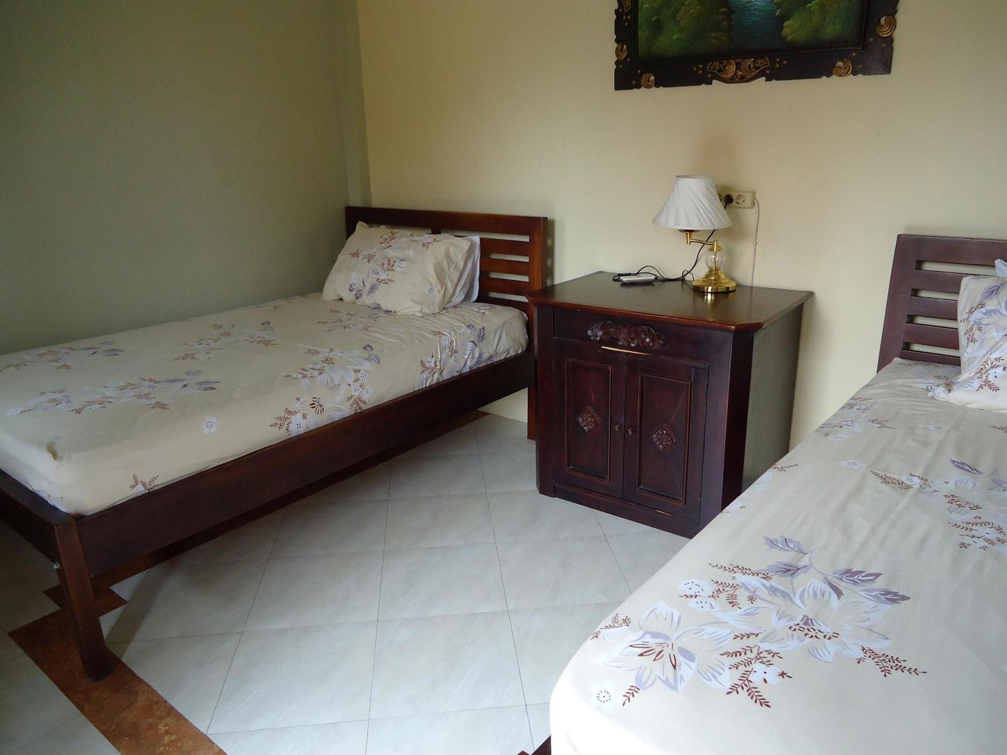 The Reinhold Guesthouse Bali Kerobokan Екстериор снимка