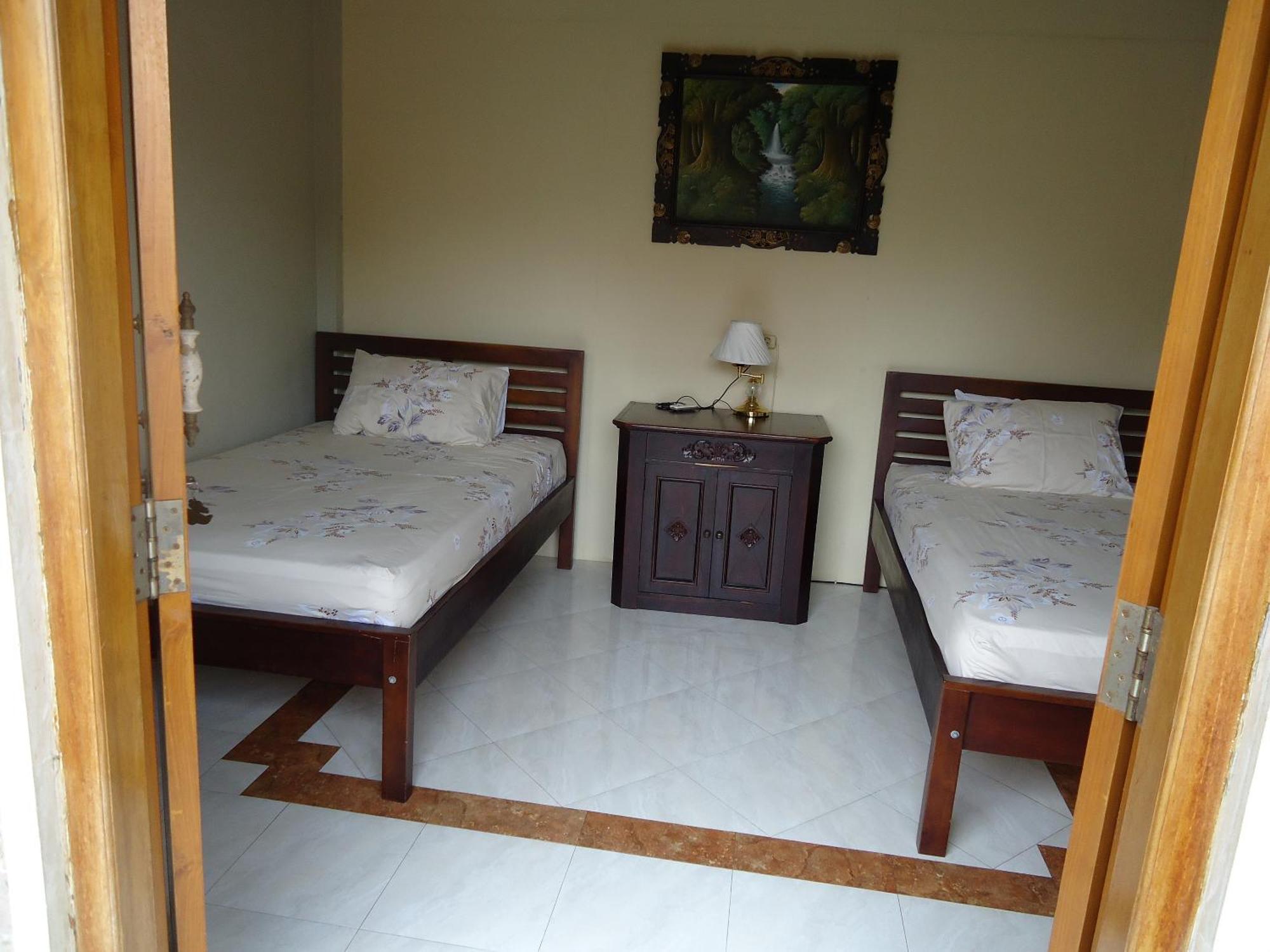 The Reinhold Guesthouse Bali Kerobokan Екстериор снимка