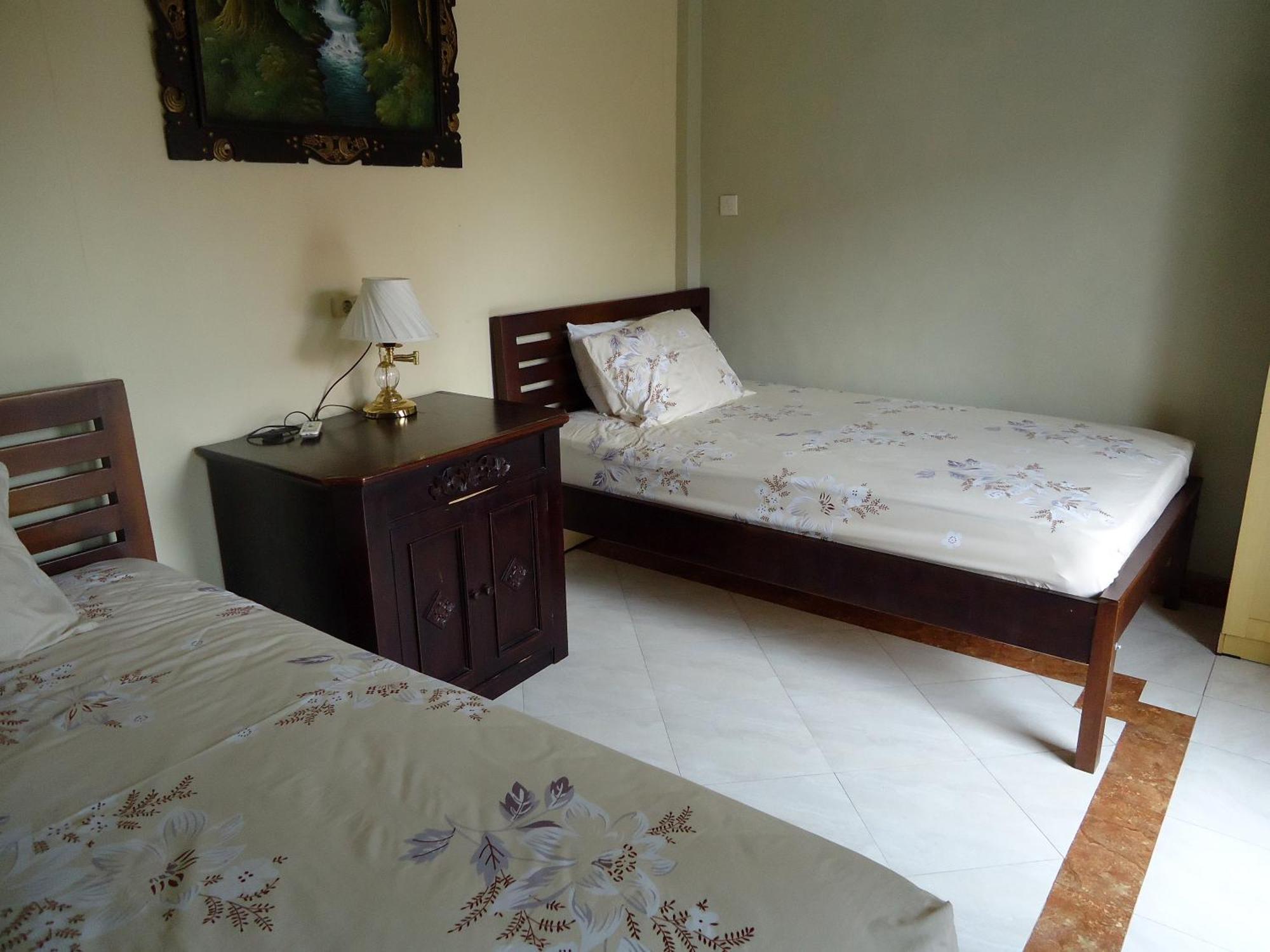 The Reinhold Guesthouse Bali Kerobokan Екстериор снимка
