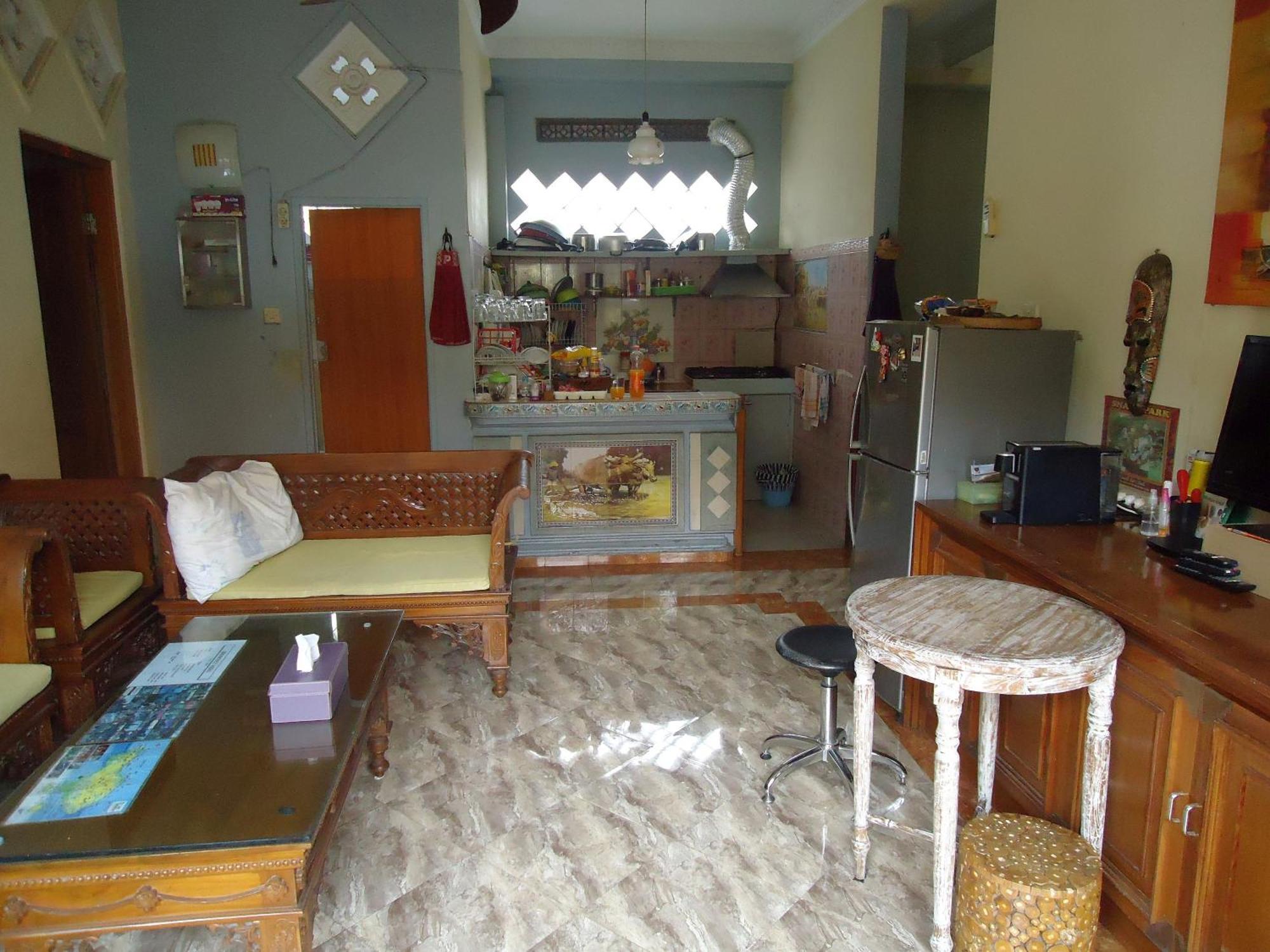 The Reinhold Guesthouse Bali Kerobokan Екстериор снимка