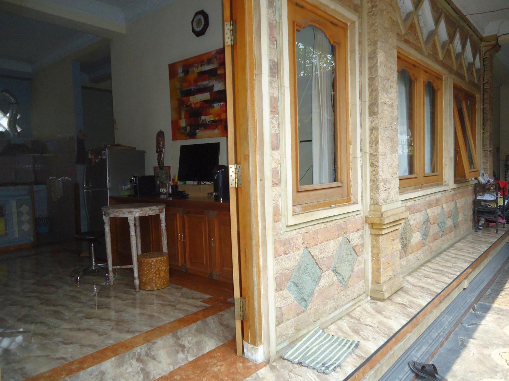 The Reinhold Guesthouse Bali Kerobokan Екстериор снимка